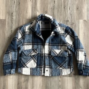 Zara Blue And White Plaid Cropped  Coat Size Small